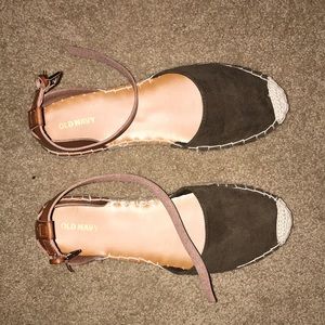 Old Navy Olive/Tan Espadrilles